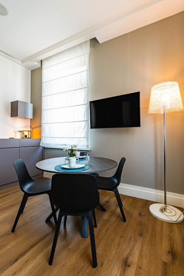 Ad Maiora Boutique Suite Наполи Екстериор снимка